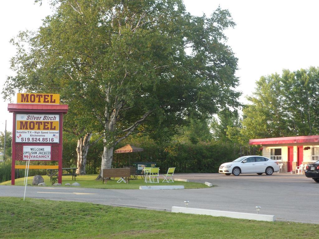 The Silver Birch Motel Goderich Extérieur photo
