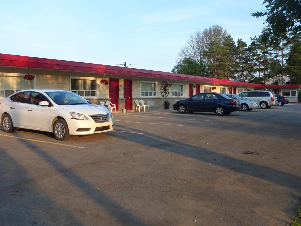 The Silver Birch Motel Goderich Extérieur photo