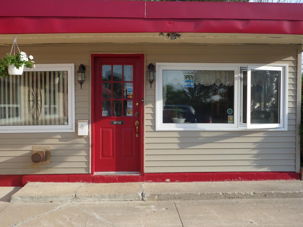 The Silver Birch Motel Goderich Extérieur photo