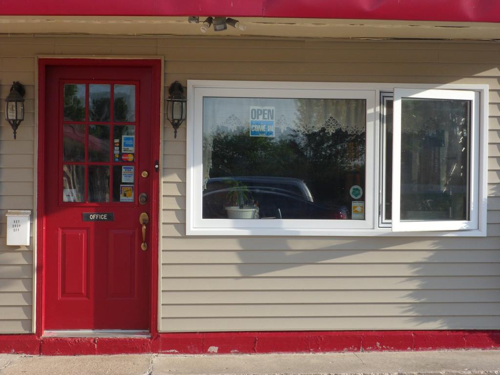 The Silver Birch Motel Goderich Extérieur photo