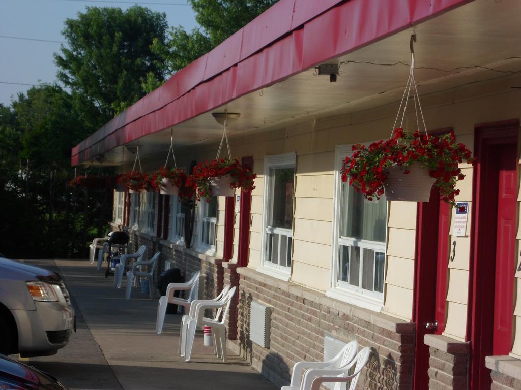 The Silver Birch Motel Goderich Extérieur photo