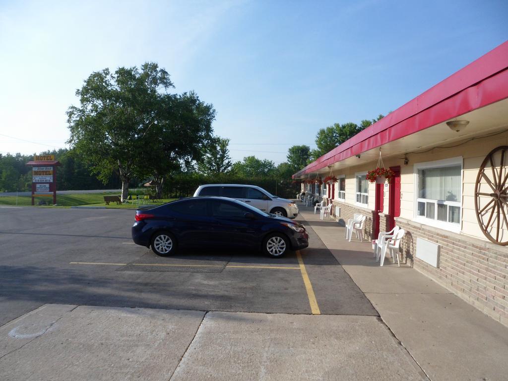 The Silver Birch Motel Goderich Extérieur photo