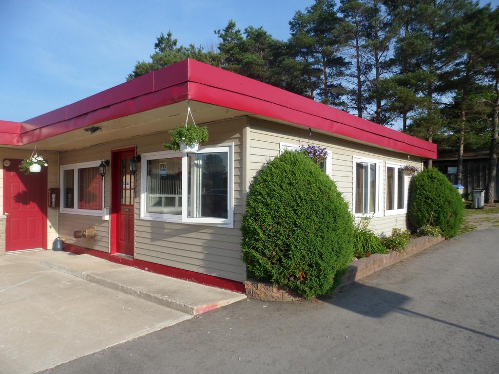 The Silver Birch Motel Goderich Extérieur photo