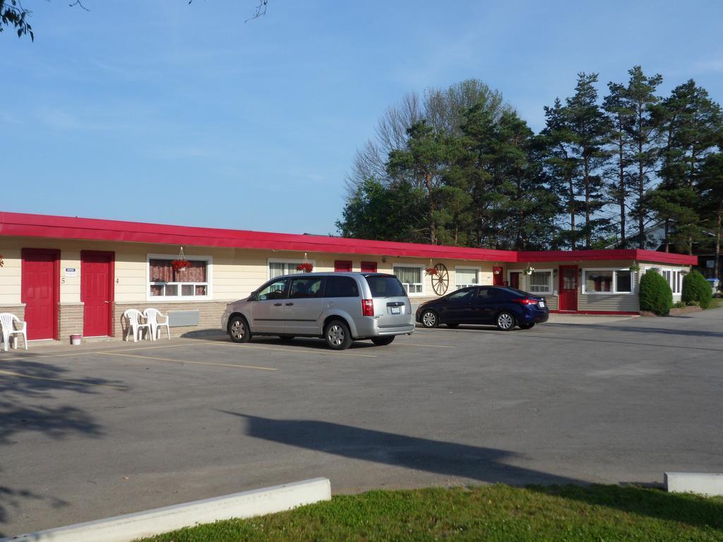 The Silver Birch Motel Goderich Extérieur photo