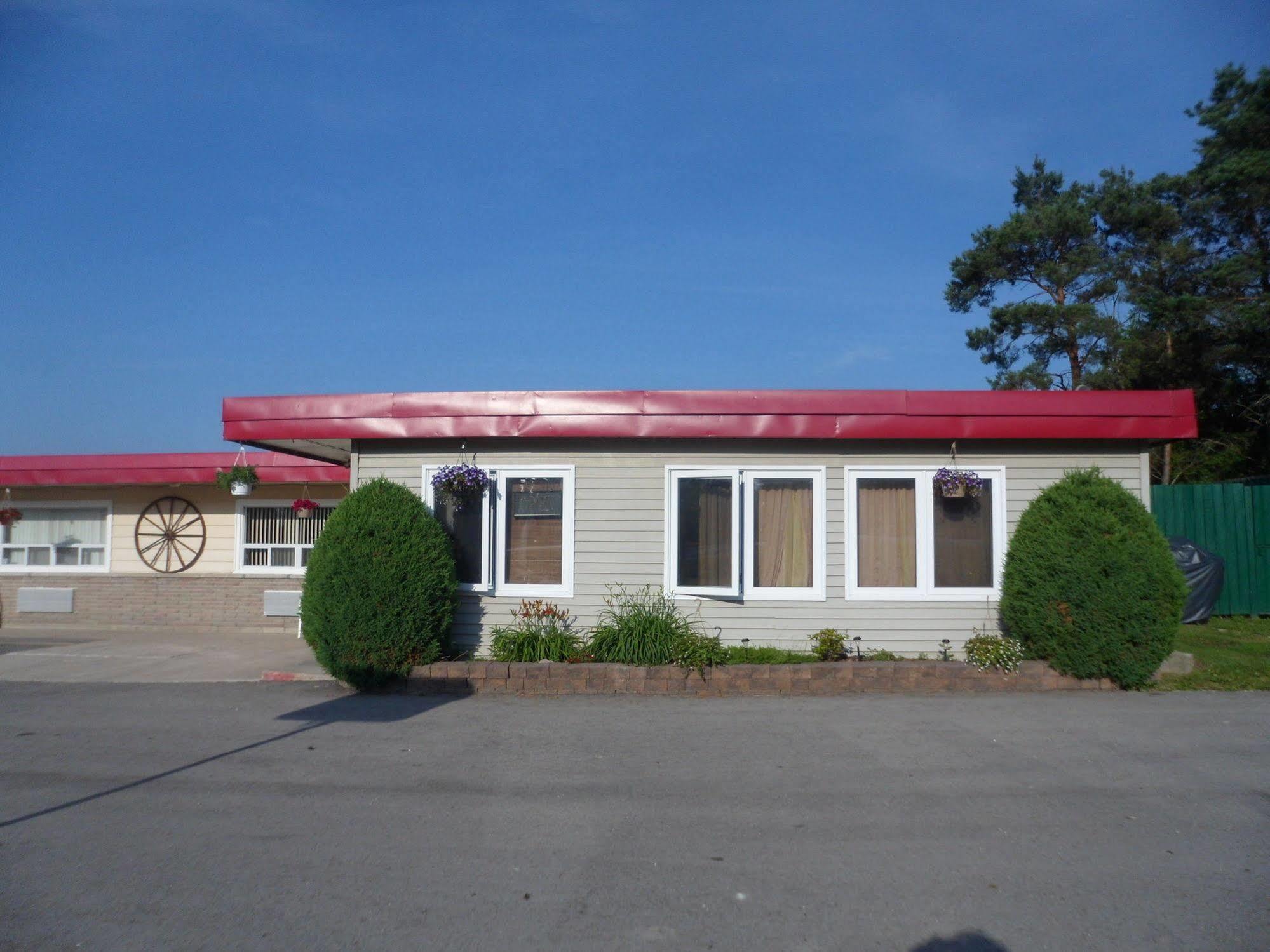 The Silver Birch Motel Goderich Extérieur photo